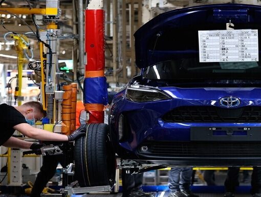 ¿Por qué Ford y Toyota frenaron su producción?