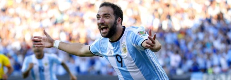 Gonzalo Higuaín anunció su retiro del fútbol profesional