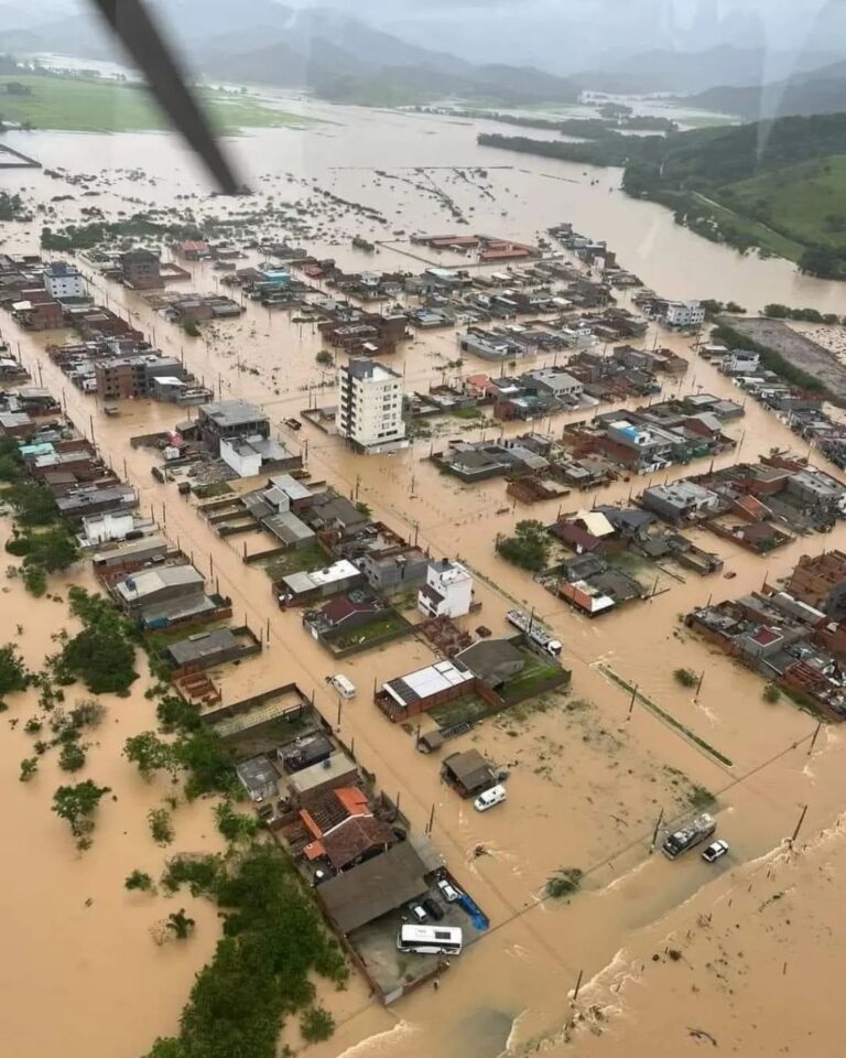 Las inundaciones en el sur de Brasil dejaron al menos dos personas fallecidas