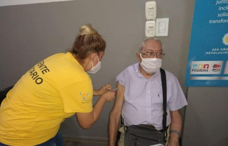 Alrededor de 25 mil vacunas bivalentes contra el Covid-19 llegaron a Misiones