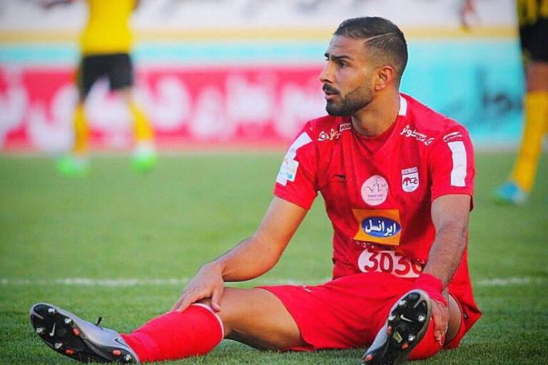 El futbolista Iraní Amir Reza Nasr-Azadani fue condenado a 26 años de prisión