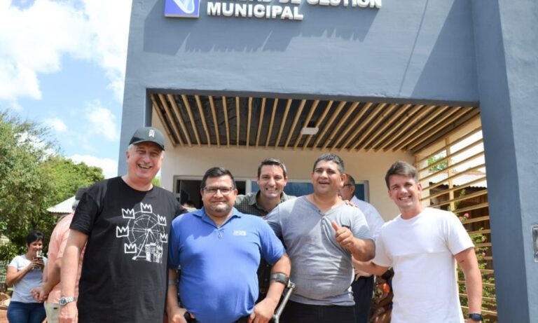 Passalacqua y Romero Spinelli participaron de entrega de herramientas a emprendedores de San Javier