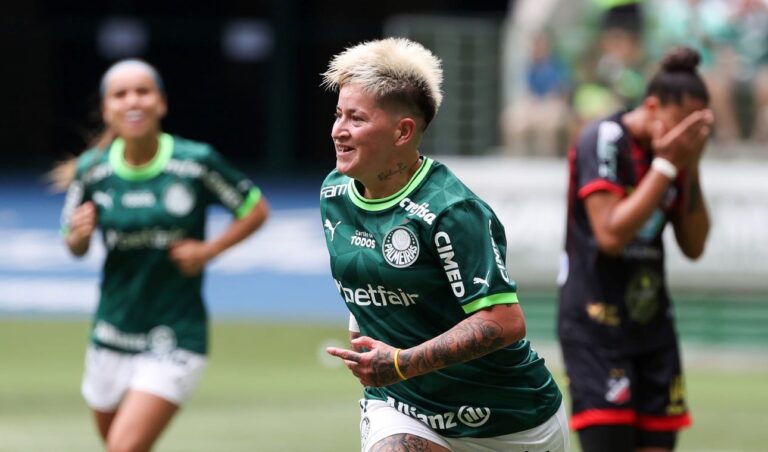 La misionera Yamila Rodríguez debutó con un doblete en el Palmeiras de Brasil