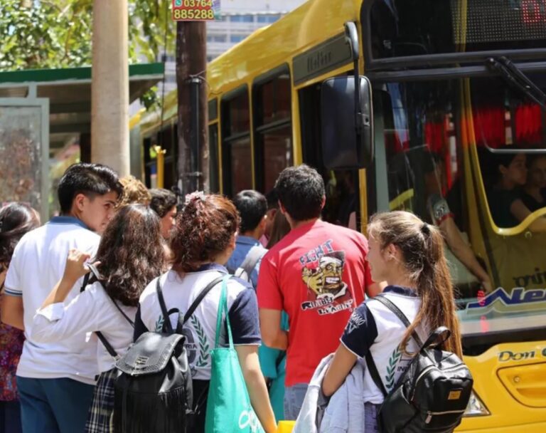 Este miércoles vuelve a funcionar el Boleto Estudiantil Gratuito