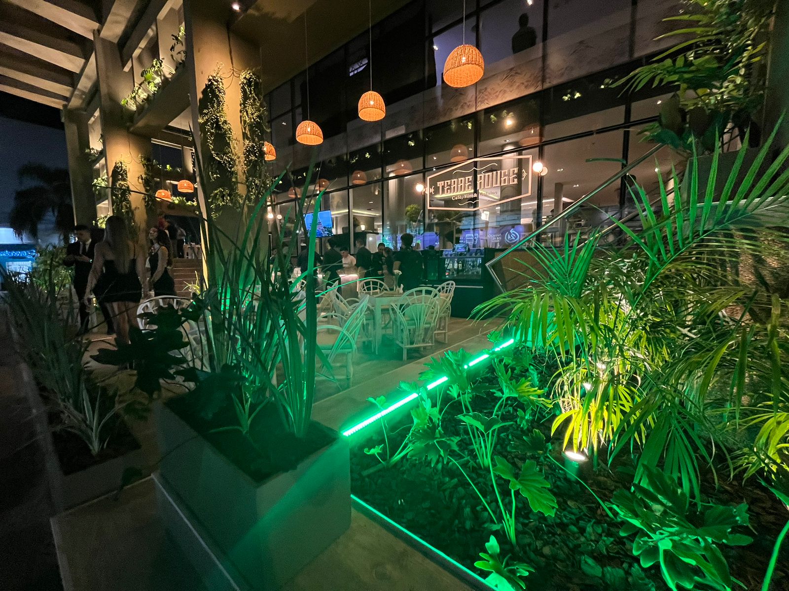 Posadas: Se inauguró el café bar del hotel Bagu Urbano…