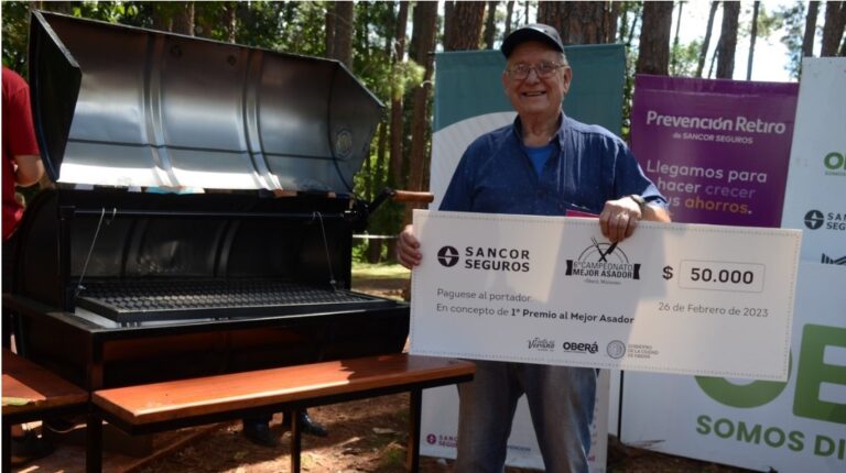 Fiesta del Verano en Oberá: José Kempski ganó el Campeonato al Mejor Asador 2023
