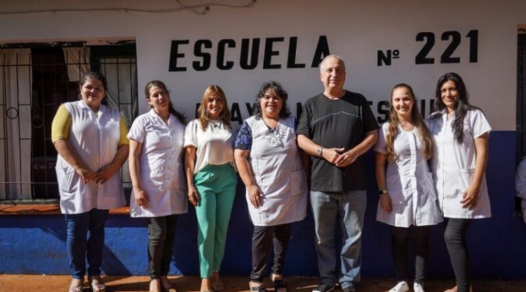 Passalacqua en Colonia Gisela: “La educación llega a todos los rincones de la provincia”
