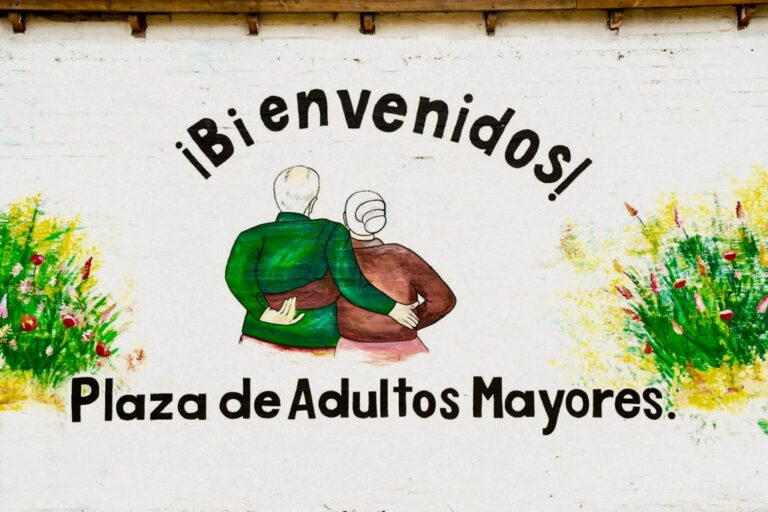Eldorado cuenta con la primera plaza para adultos mayores de la provincia