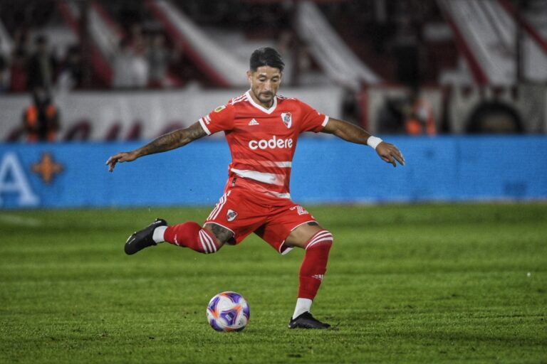 Liga Profesional: River goleó a Huracán y estiró su ventaja de líder