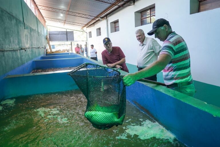 Passalacqua visitó 25 de Mayo, un “polo de la piscicultura” que sigue creciendo