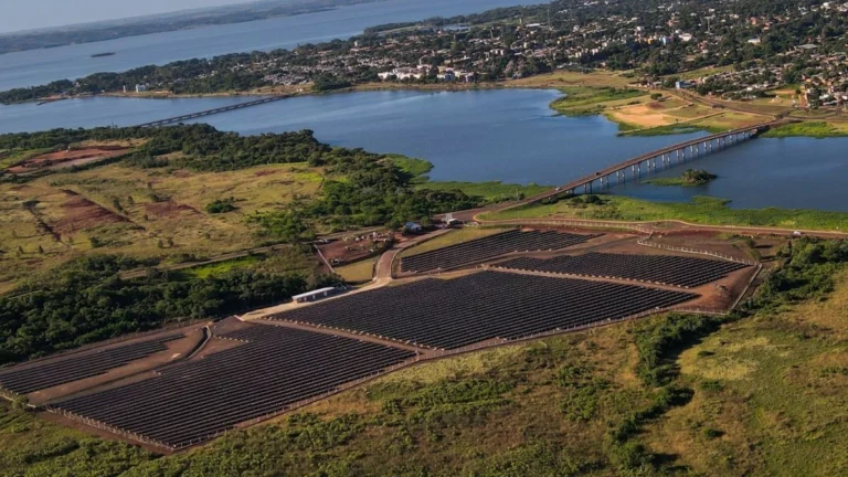 El Parque Fotovoltaico del Silicon ya genera energía