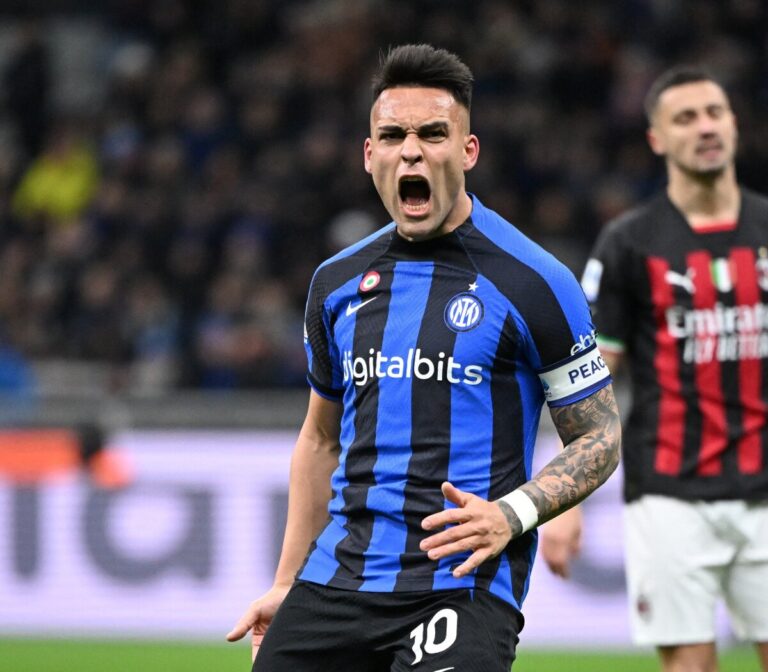 Inter, con Lautaro Martínez, enfrenta a Milán en las semifinales