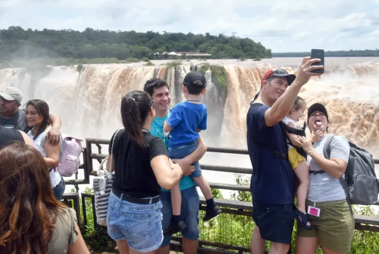 Finde XL en Misiones con unos 30 mil arribos y mas de $1500 millones de…