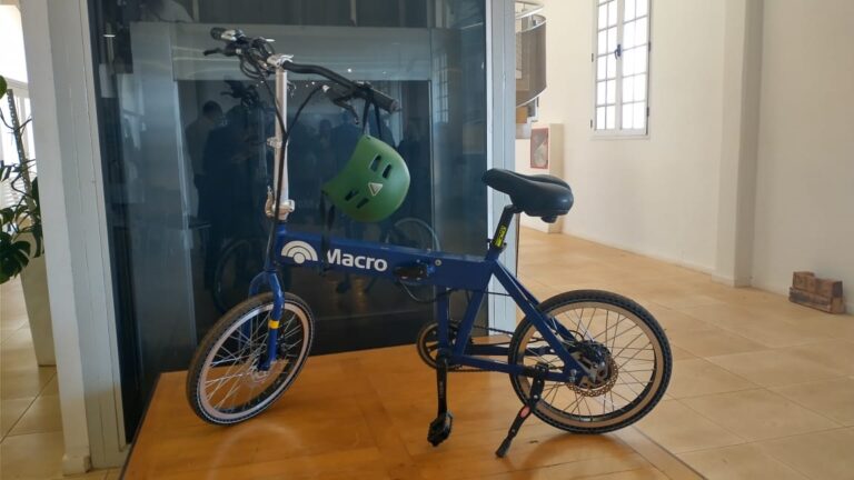 Presentaron bicicleta eléctrica para descongestionar tránsito