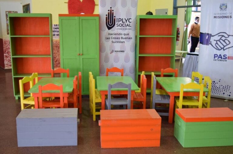 IPLyC Social donó muebles para el NENI de Almafuerte