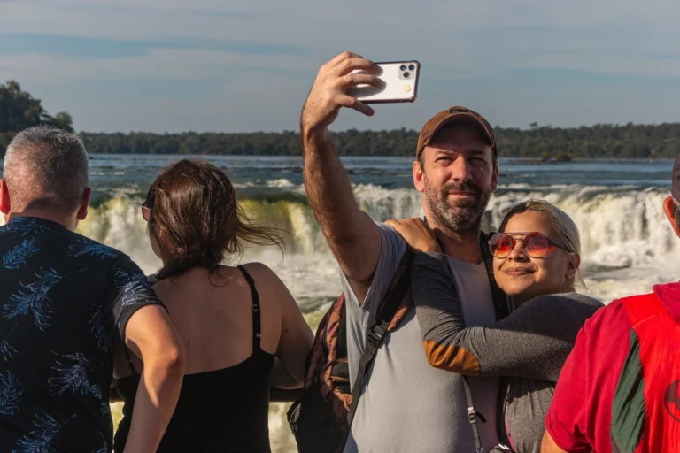 Denuncias por viajes turísticos truchos en Misiones