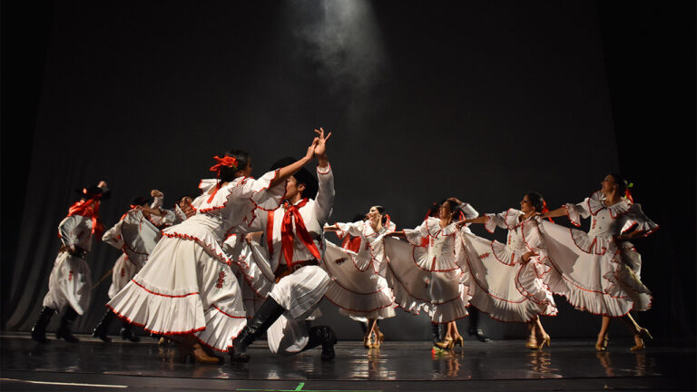 “Hagamos Danza”: un sábado oriental en el Teatro Lírico del Parque