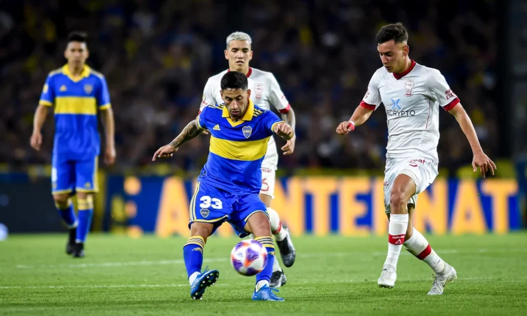 Boca busca volver al triunfo ante el golpeado Huracán