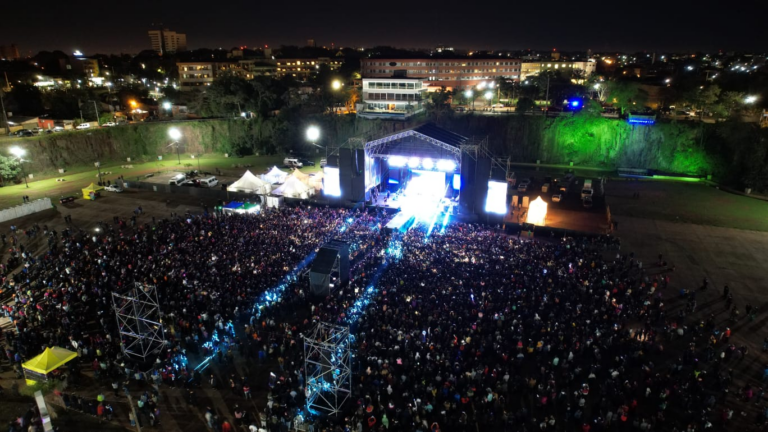 Rusherking y FMK volvieron a Misiones con un gran concierto para una noche inolvidable