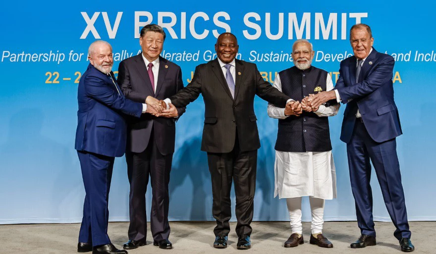 Los líderes del BRICS acordaron el ingreso de Argentina al…