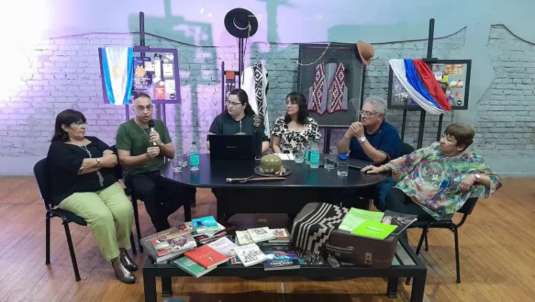 Con la presencia de grandes referentes provinciales, se presentó la primera Fiesta del Folklore Misionero