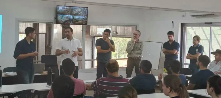 Buscan potenciar el desarrollo forestal industrial misionero de la ruta 14