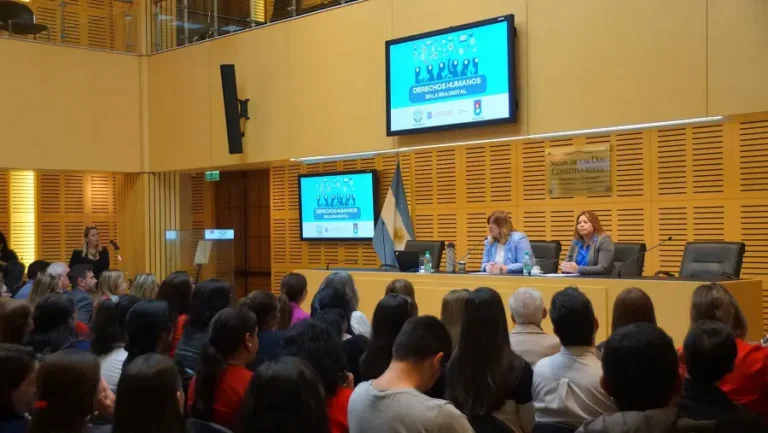 Misiones avanza en la formación en Derechos Humanos en la Era Digital