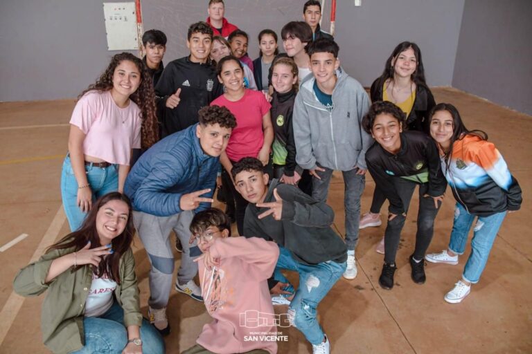 SAN VICENTE SE SUBIÓ A JÓVENES AL VOLANTE