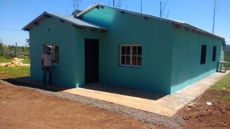 A través del programa del IPRODHA, Dos Arroyos llega a las 62 viviendas rurales