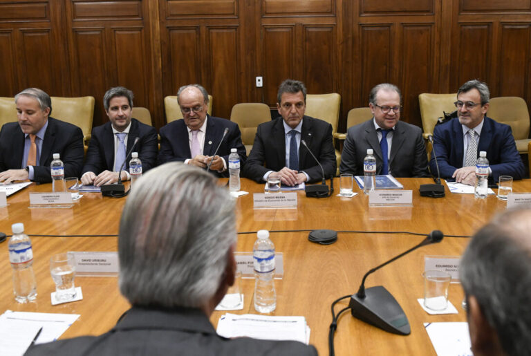 Massa invitó a dirigentes industriales a ser parte de su gobierno de unidad nacional