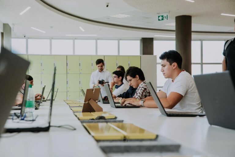 Silicon Misiones y Faro Digital firmaron un convenio para la formación en protección de datos