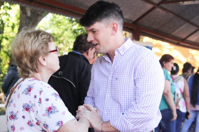 Romero Spinelli acompañó a los vecinos en el operativo PAS de Villa Cabello