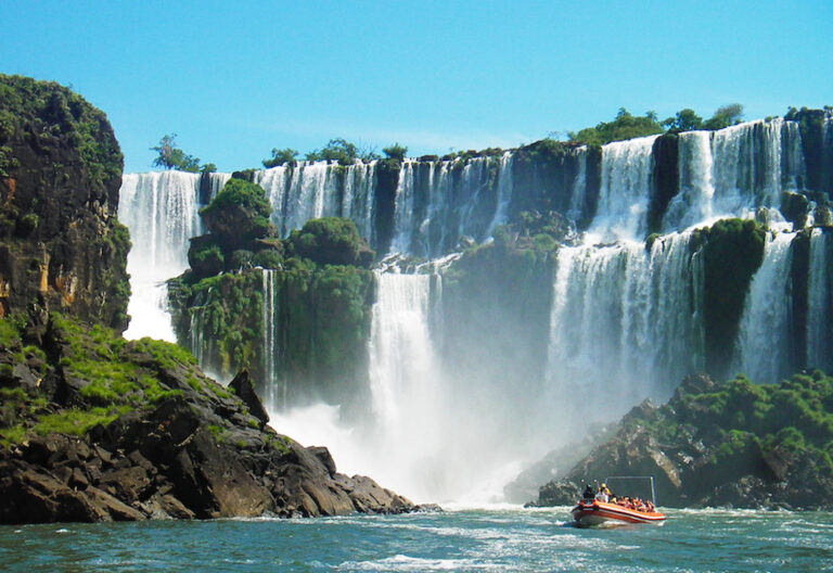 Iguazú, entre los destinos más buscados para el mega feriado de Semana Santa