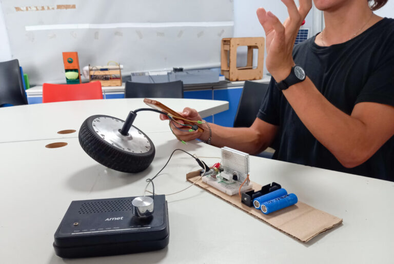 Escuela de Robótica: inscriptos en Espacios Maker deberán confirmar día y horario de cursada