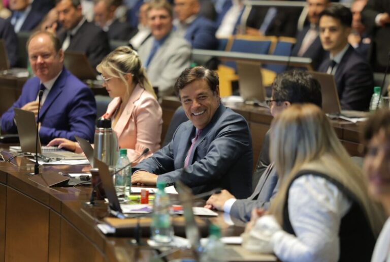 Rovira impulsa la integración de la inteligencia artificial para potenciar la educación de calidad