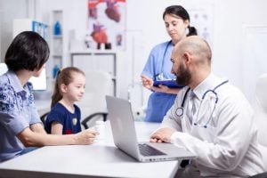 En el Parque de la Salud de Posadas, médicos de familia atendieron a 40 pacientes en una jornada preventiva al aire libre