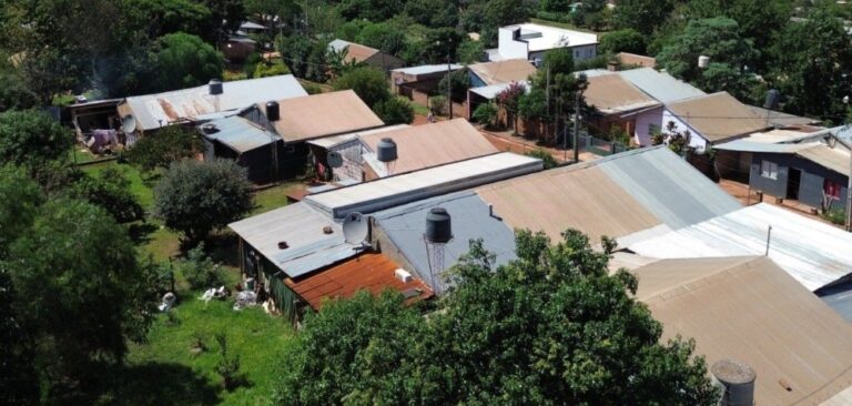 El IPRODHA avanza en la titularización de viviendas de más de 80 familias en Colonia…