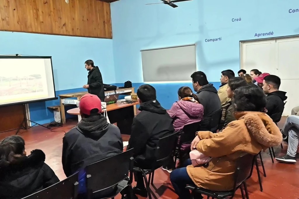 Tabacaleros de San Javier se capacitan en horticultura bajo cubierta&hellip;