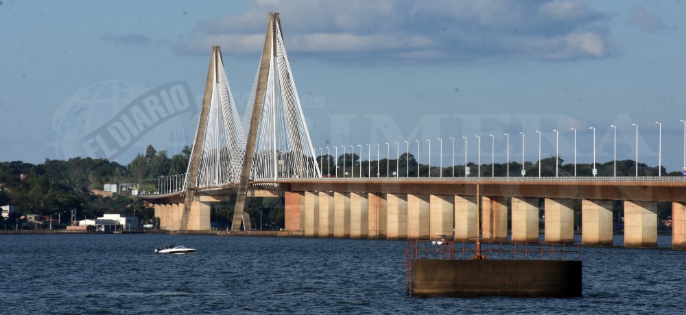 Alerta vial en el puente San Roque González por falta de iluminación en un sector