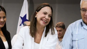 María Corina Machado anunció su candidatura presidencial y prometió volver…