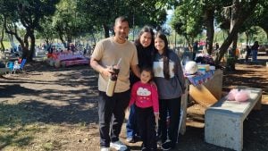 Misiones celebró el Día del Padre con familias en los parques, homenajes en los cementerios y consumo cauteloso