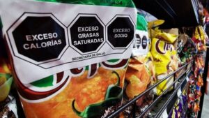 Posadeños defienden el etiquetado frontal, aunque el precio manda a la hora de comprar