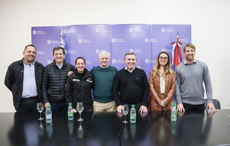 Misiones firmó un convenio para fortalecer programas de reinserción en unidades penitenciarias