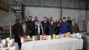 Uñac visitó Apóstoles y se reunió con productores yerbateros