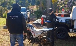 Oberá: identificaron a un adolescente de 14 años que hacía «willies» en moto y le…