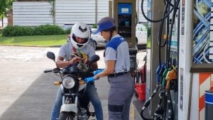 Empleados de estaciones de servicio tienen nuevo acuerdo salarial para…