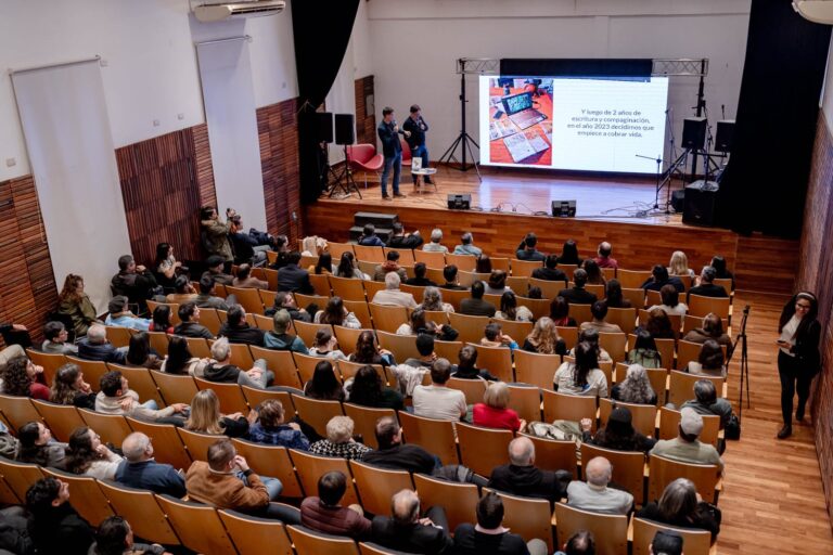 Posadas tuvo el lanzamiento oficial de un libro que documenta todas las aves de Misiones