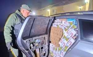 Decomisan más de 17.000 paquetes de cigarrillos de contrabando tras una persecución en Dos Hermanas