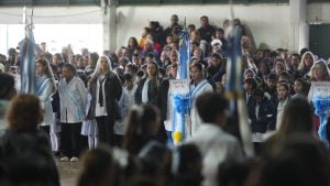 Apóstoles celebró el Día de la Bandera con la Promesa de Lealtad de cientos de…