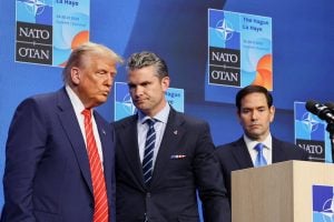 Estados Unidos bombardeó instalaciones militares iraníes y Trump amenazó con que Irán «no existirá más»